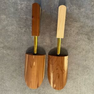 Rochester Shoe Tree Co. Pair Of Cedar Wood Stretchers Made In Ashland NH USA EUC